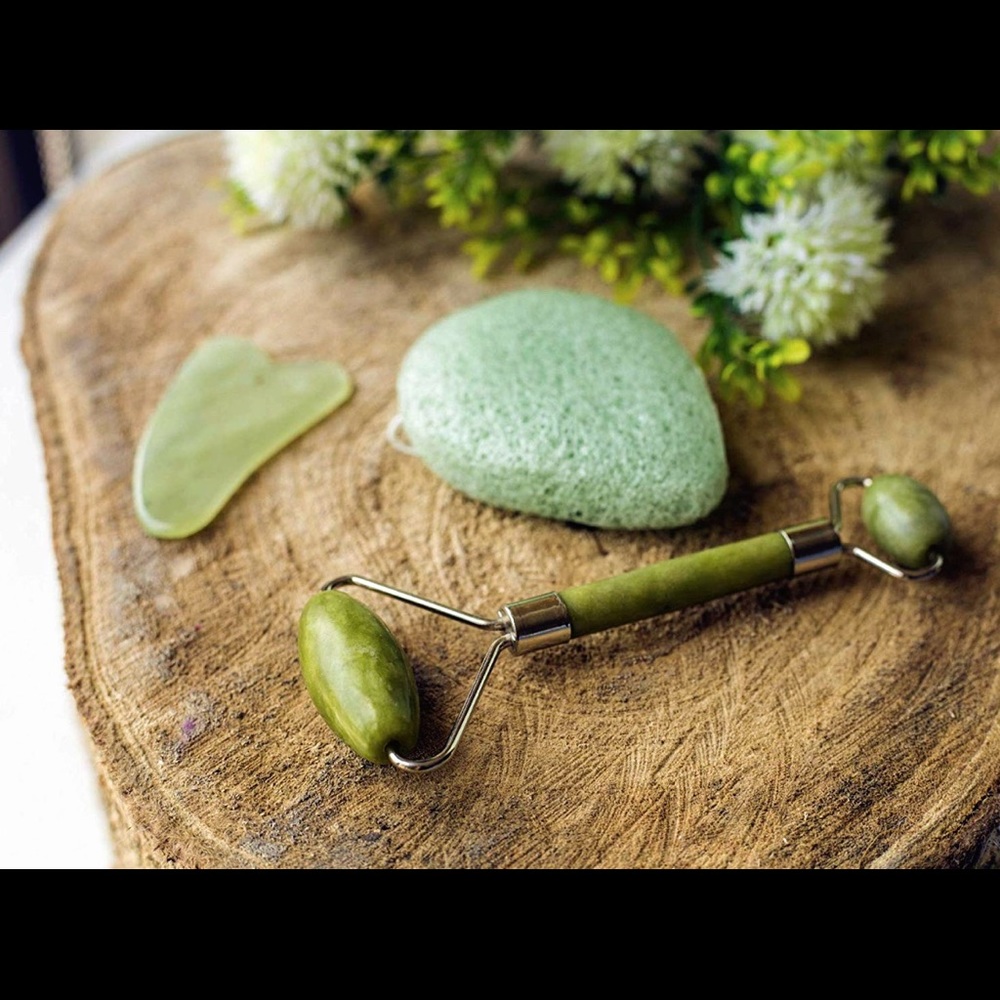 Jade Facial Roller includes GuaSha & Konjac Sponge